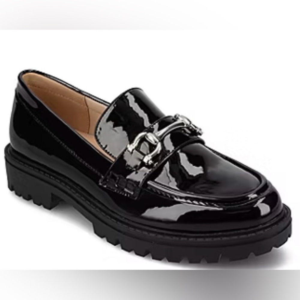 Journee Collection Jessamey Womens Roundโ Closed Toe Loafers